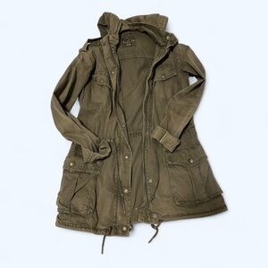 Aritzia Talula trooper army green jacket